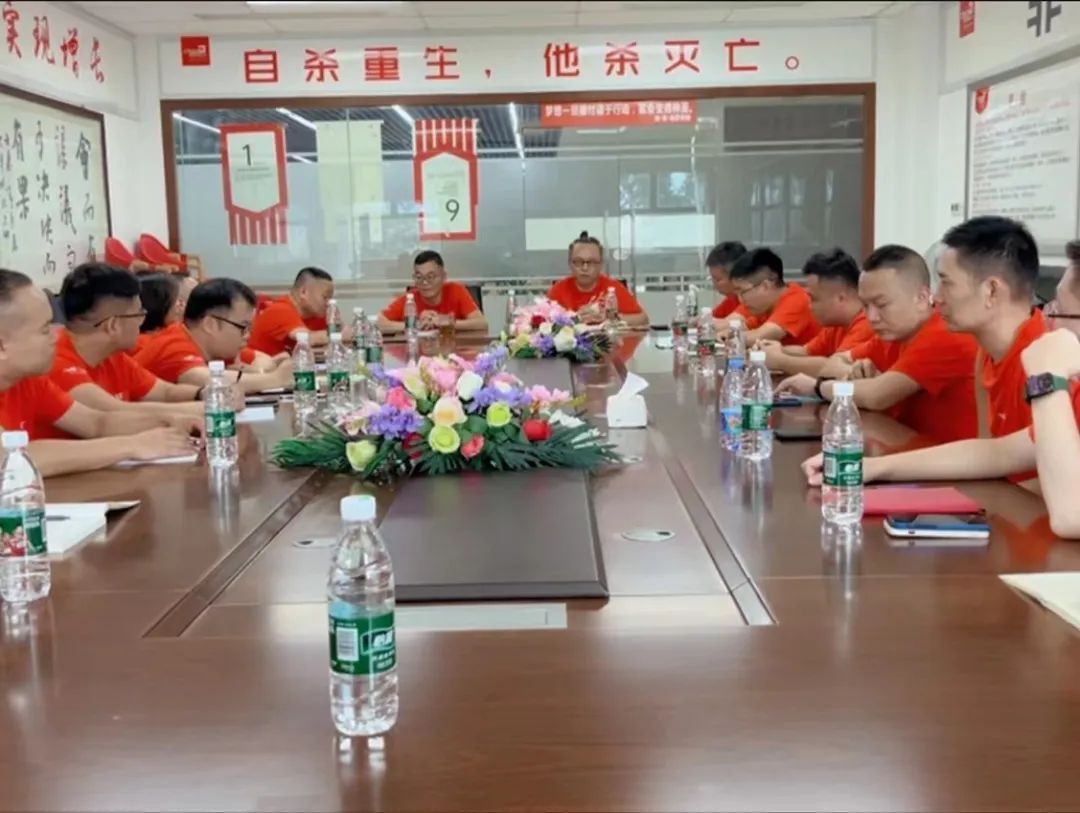 超人廚衛(wèi)2024年全國(guó)核心經(jīng)銷商營(yíng)銷溝通會(huì)在工廠召開